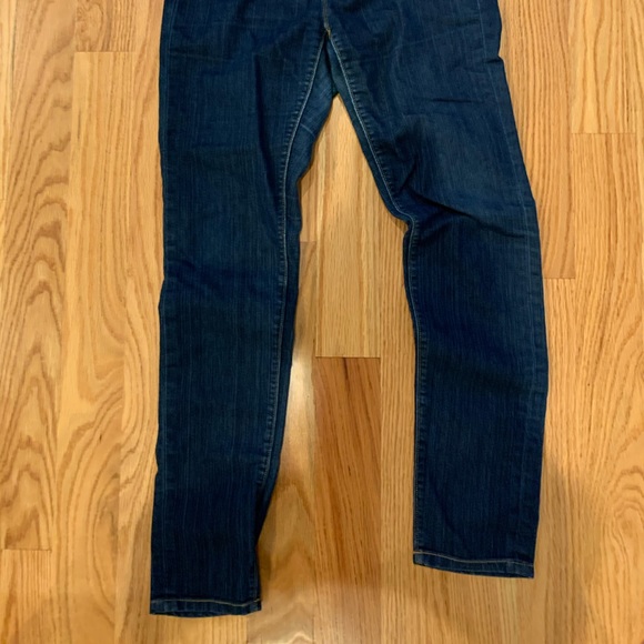 LOFT- curvy skinny jeans - Picture 4 of 4